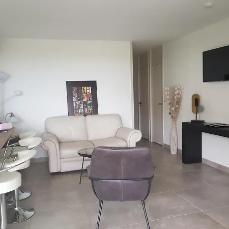 Superbe A En Roussilon Avec Vue Sur Et Montagne Apartment Canet-en-Roussillon