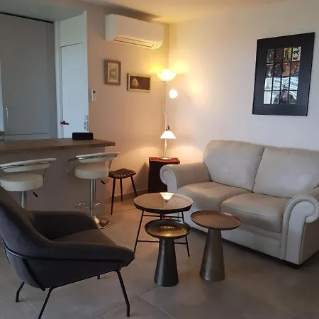 Appartamento Superbe à En Roussilon Avec Vue Sur Et Montagne *
