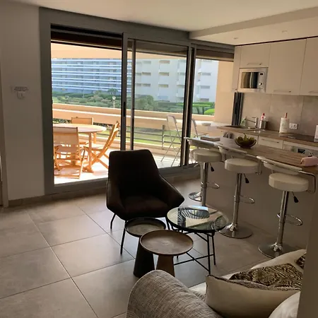 Appartamento Superbe à En Roussilon Avec Vue Sur Et Montagne *
